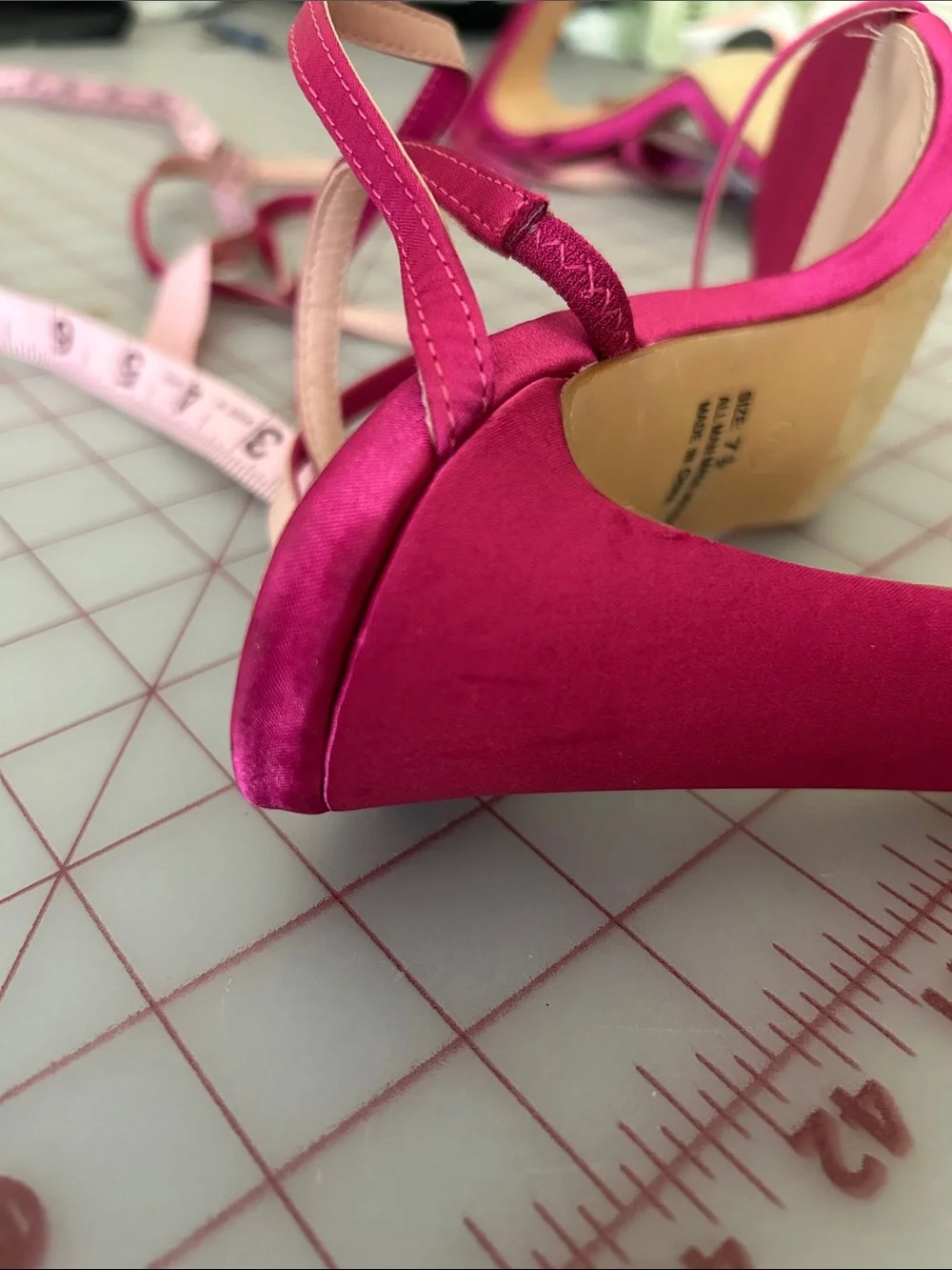 Lulu's Fuchsia Satin Strappy Heeled Sandals NWOT